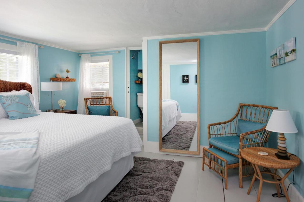 Inn On Main Yarmouth Port Екстериор снимка