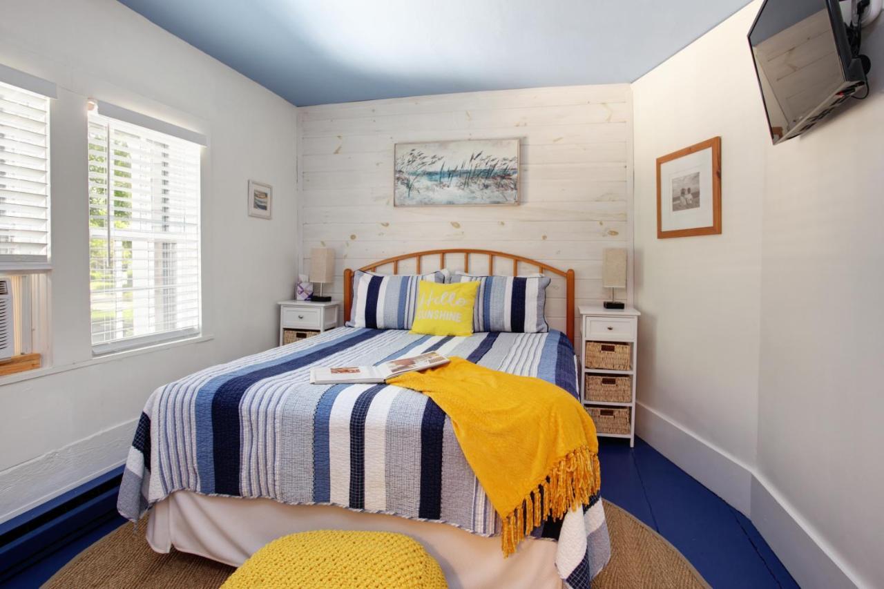 Inn On Main Yarmouth Port Екстериор снимка