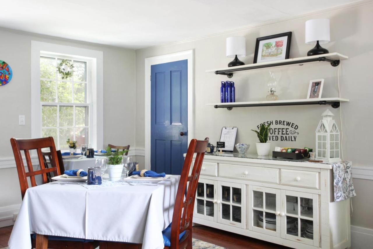 Inn On Main Yarmouth Port Екстериор снимка